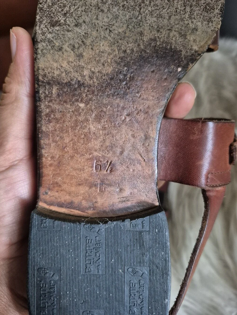 Gucci fair smoke